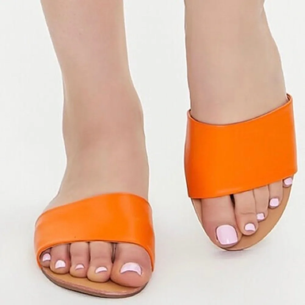 NWT Forever 21 Orange Faux Leather Slide Sandal Womens Size 7.5